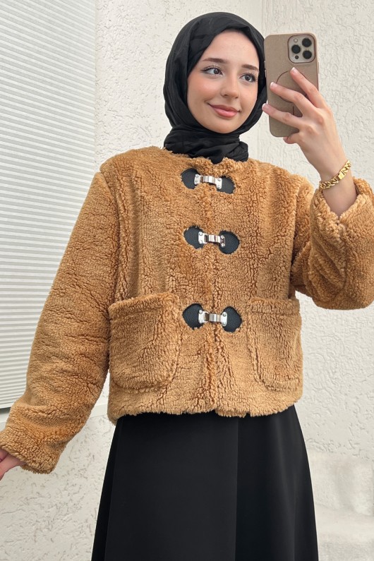 Toka Detaylı Peluş Ceket 0020 - CAMEL Toka Detaylı Peluş Ceket 0020 - CAMEL