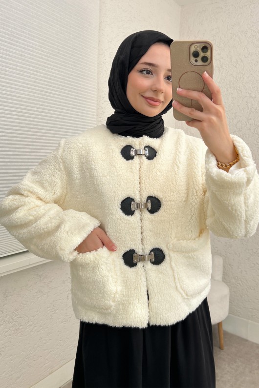 Toka Detaylı Peluş Ceket 0020 - EKRU Toka Detaylı Peluş Ceket 0020 - EKRU