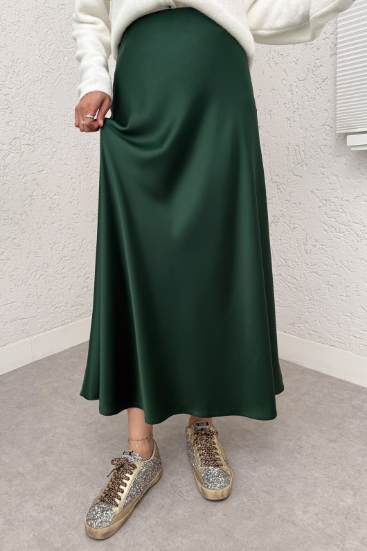 A Kesim Saten Etek 0031 - ZÜMRÜT YEŞİLİ A Kesim Saten Etek 0031 - ZÜMRÜT YEŞİLİ