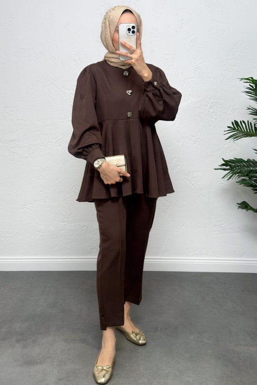 Volan Detay İkili Takım 0071 - KAHVERENGİ Volan Detay İkili Takım 0071 - KAHVERENGİ