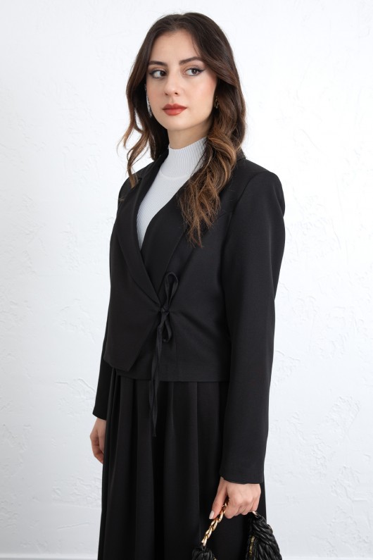 Bağcık Detay Ceketli Takım 0076 - SİYAH Bağcık Detay Ceketli Takım 0076 - SİYAH
