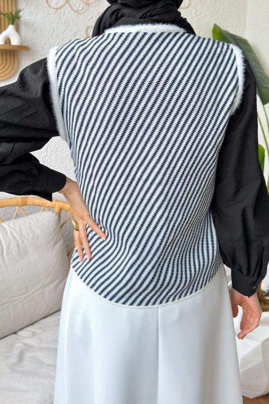 Düğmeli Triko Yelek 10013 - BEYAZ