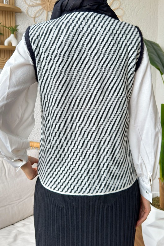 Düğmeli Triko Yelek 10013 - SİYAH