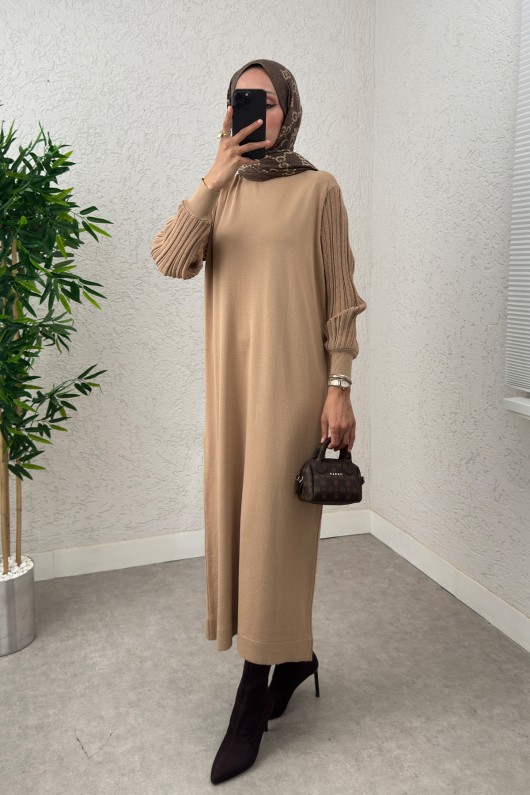 Kolları Simli Triko Elbise 14500 - VİZON