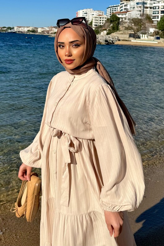 2024 Hakim Yaka Kuşaklı Elbise - KREM 2024 Hakim Yaka Kuşaklı Elbise - KREM