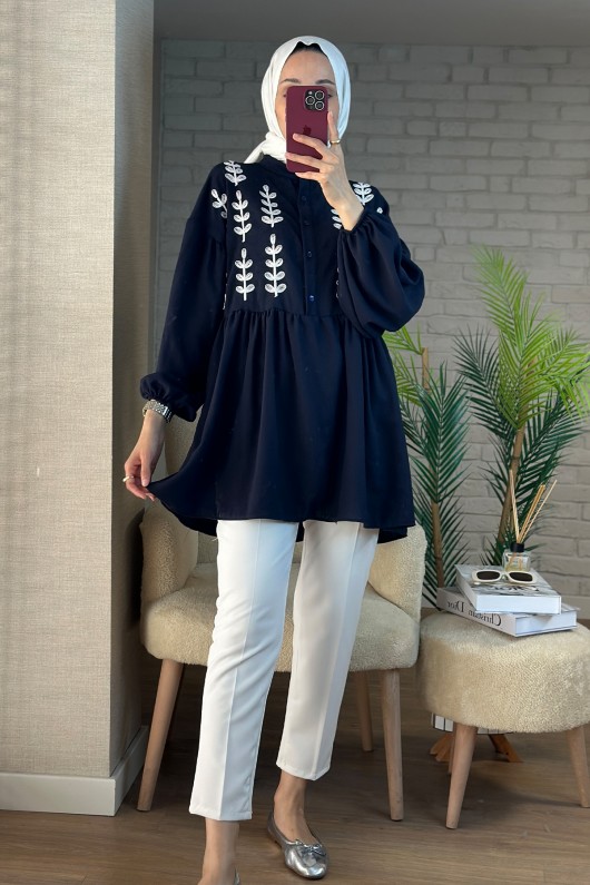 2036 Önü Çiçek Nakışlı Tunik - LACİVERT