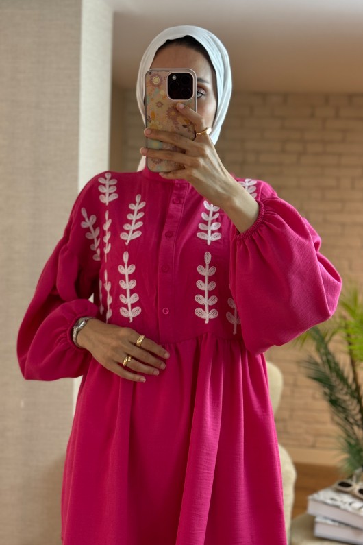 2036 Önü Çiçek Nakışlı Tunik - FUŞYA