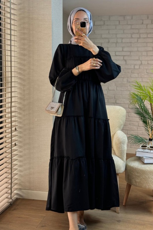 2124 Kolları Büzgülü Kat Kat Elbise - SİYAH