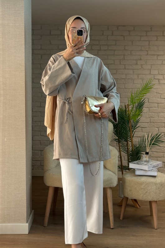 2147 İçten Bağlamalı Kap - KREM