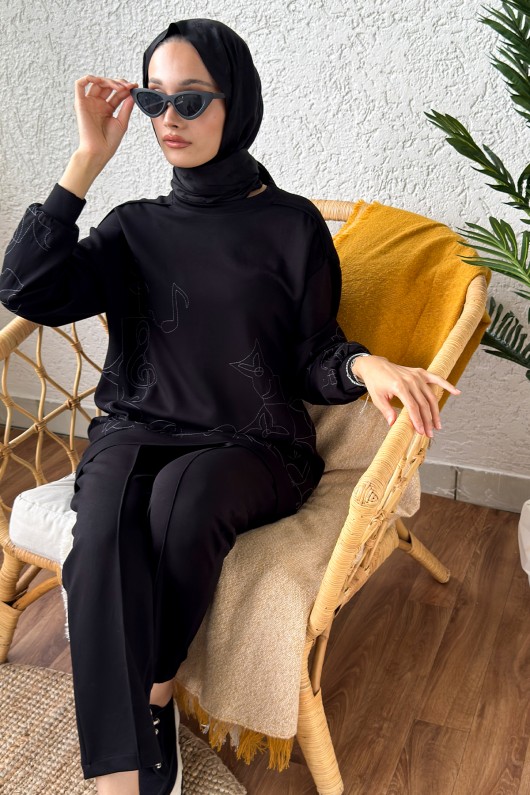 2177 Çizim Nakışlı Takım - SİYAH