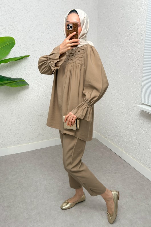 Önü Çımalı Tesettür Takım 2257 - VİZON Önü Çımalı Tesettür Takım 2257 - VİZON