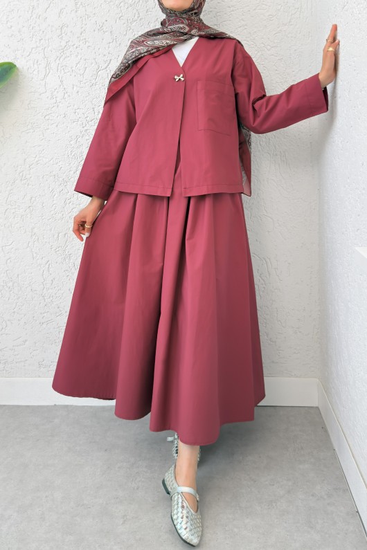 Broş Düğmeli Etekli Takım 2342 - BORDO Broş Düğmeli Etekli Takım 2342 - BORDO