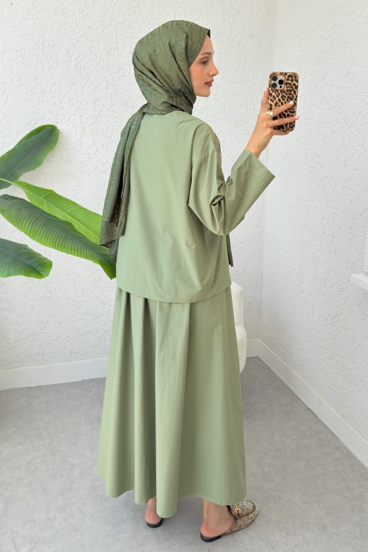 Broş Düğmeli Etekli Takım 2342 - HAKİ Broş Düğmeli Etekli Takım 2342 - HAKİ