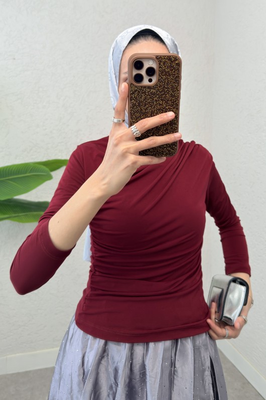 Büzgülü Tesettür Bluz 24204 - BORDO Büzgülü Tesettür Bluz 24204 - BORDO