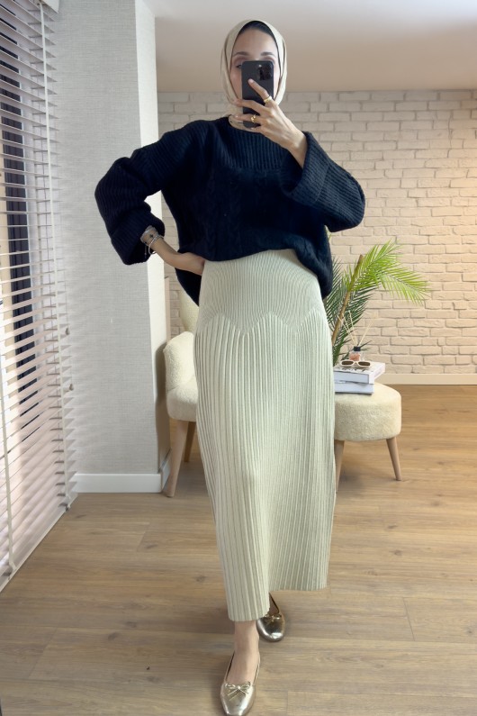 4001 Plise Detaylı Triko Etek - BEJ 4001 Plise Detaylı Triko Etek - BEJ