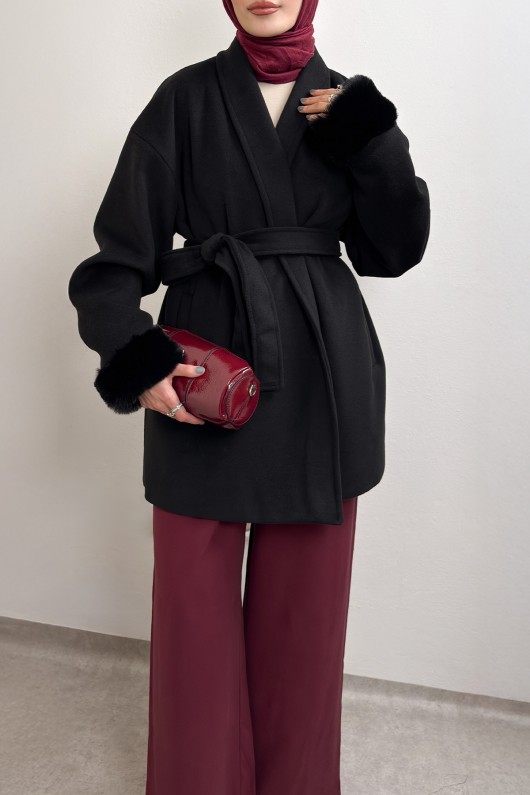 Kürk Manşet Detaylı Kaşe Kaban 4460 - SİYAH Kürk Manşet Detaylı Kaşe Kaban 4460 - SİYAH