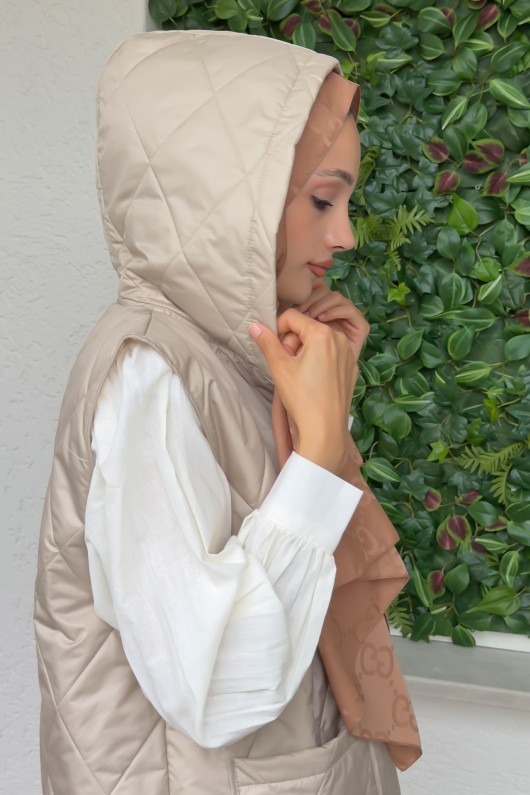 5000-1 Düğme Detaylı Kapitone Yelek - TAŞ RENGİ