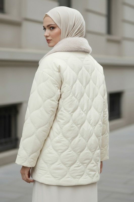 Yakası Kürklü Şişme Mont 5904 - KREM Yakası Kürklü Şişme Mont 5904 - KREM