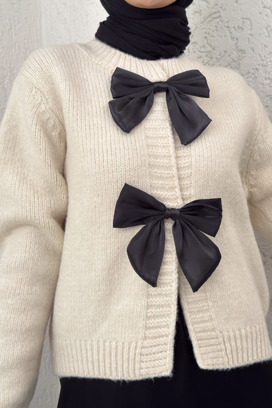 Önü Fiyonklu Triko Hırka 7020 - EKRU Önü Fiyonklu Triko Hırka 7020 - EKRU