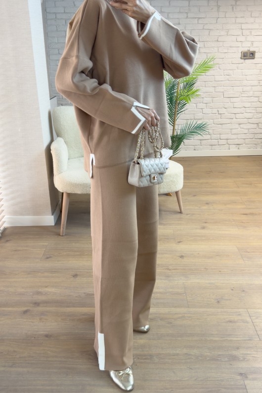 7115 Yırtmaç Detaylı Triko Takım - TABA