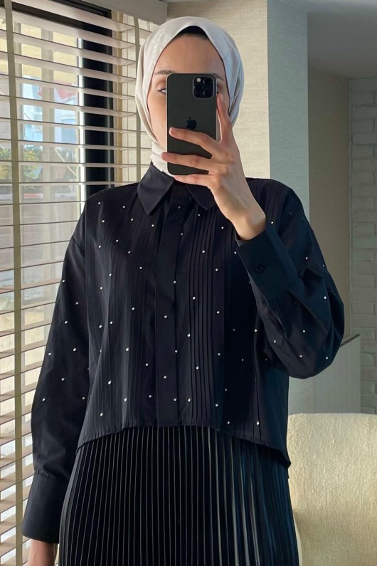 8011 Plise ve Taş Detaylı Gömlek - SİYAH