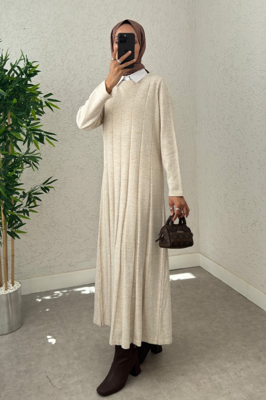 Çizgili Pliseli Triko Elbise 0010 - EKRU Çizgili Pliseli Triko Elbise 0010 - EKRU