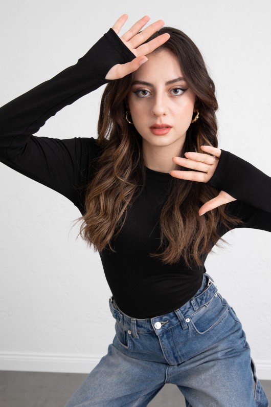 Parmak Geçirmeli Bluz Y2044 - SİYAH