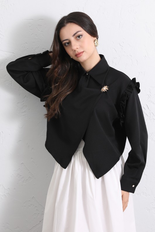 Çapraz Kesim Volanlı Bluz Y0070 - SİYAH Çapraz Kesim Volanlı Bluz Y0070 - SİYAH